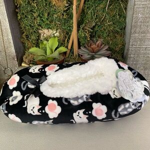 Cozy Cat Print Slippers